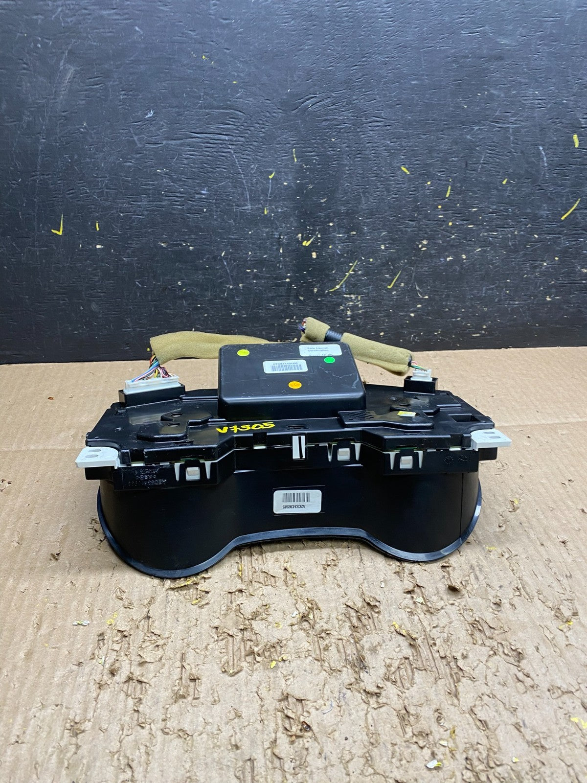 2013 Nissan Pathfinder Speedometer Cluster Gauge OEM V7505 DG5