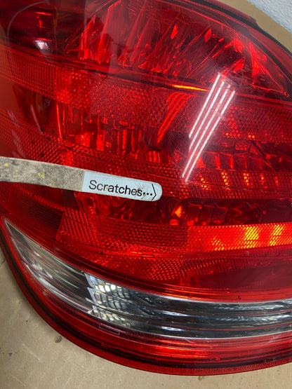 2005-2010 Toyota Avalon Left Driver Lh Side Tail Light AC8510 DW3