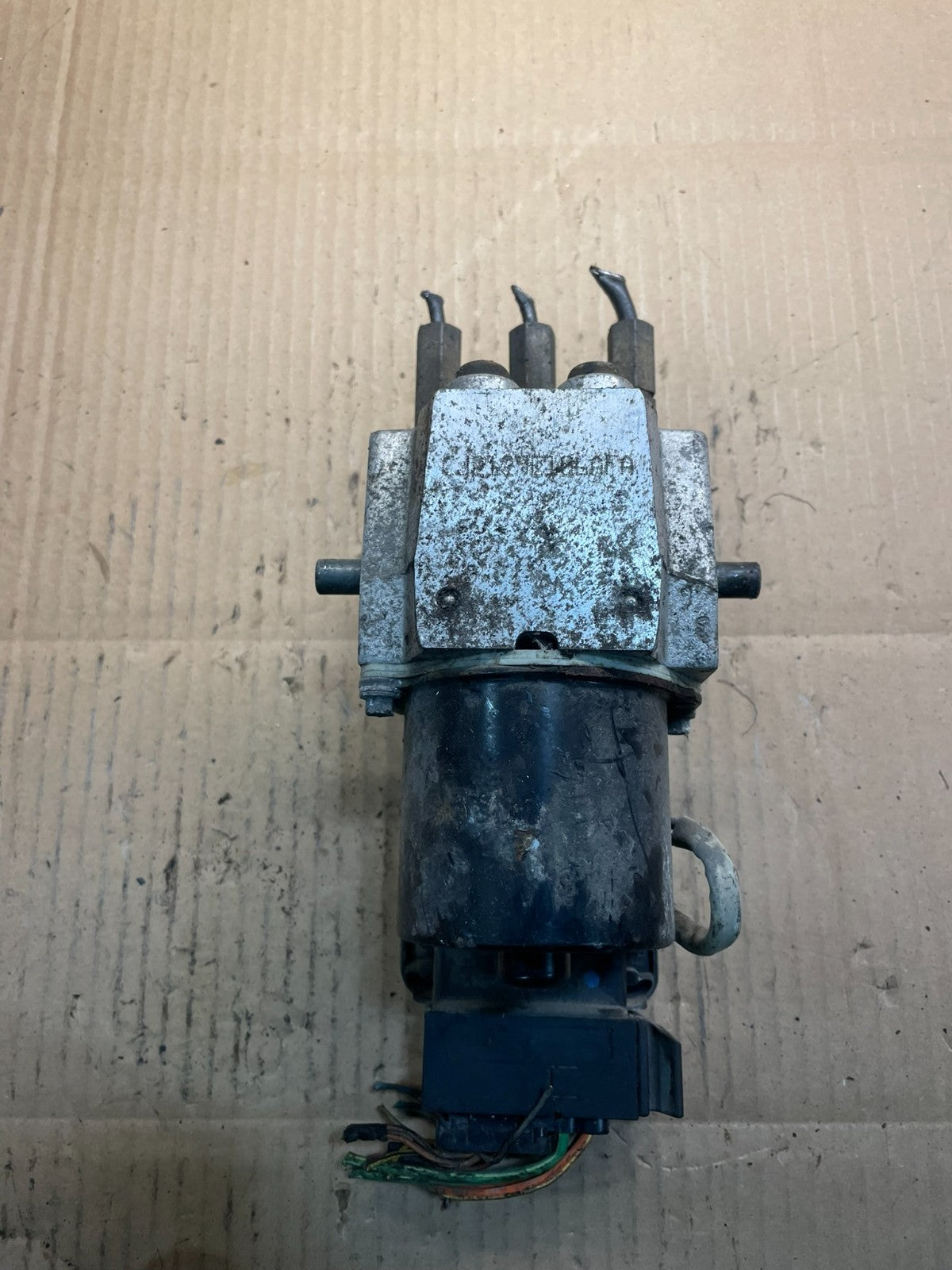 2003 2007 Ford E250 E350 Anti-Lock ABS Antilock Brake Pump X8780 DG2