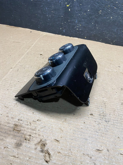 2011 - 2014 Chrysler 200 Heater AC Climate Switch Temperature Control R2826 DG2