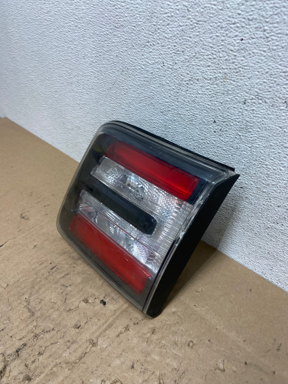 2013 to 2016 GMC Acadia Right Passenger RH Side Inner Tail Light AE6597 LK1