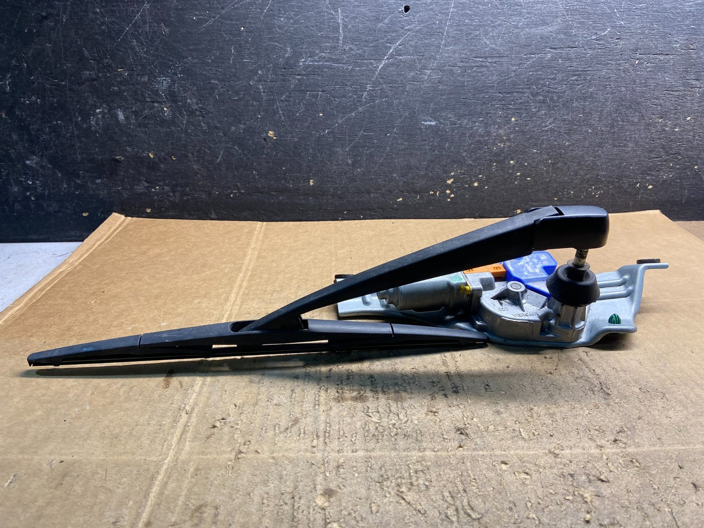 2009 to 2013 Subaru Forester Rear Windshield Washer Wiper Motor Y4168 PS3