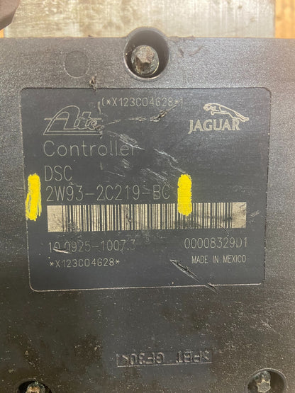 2004 to 2007 Jaguar XJ8 S-Type ABS Anti-Lock Brake Pump Module OEM Y4370 DG6