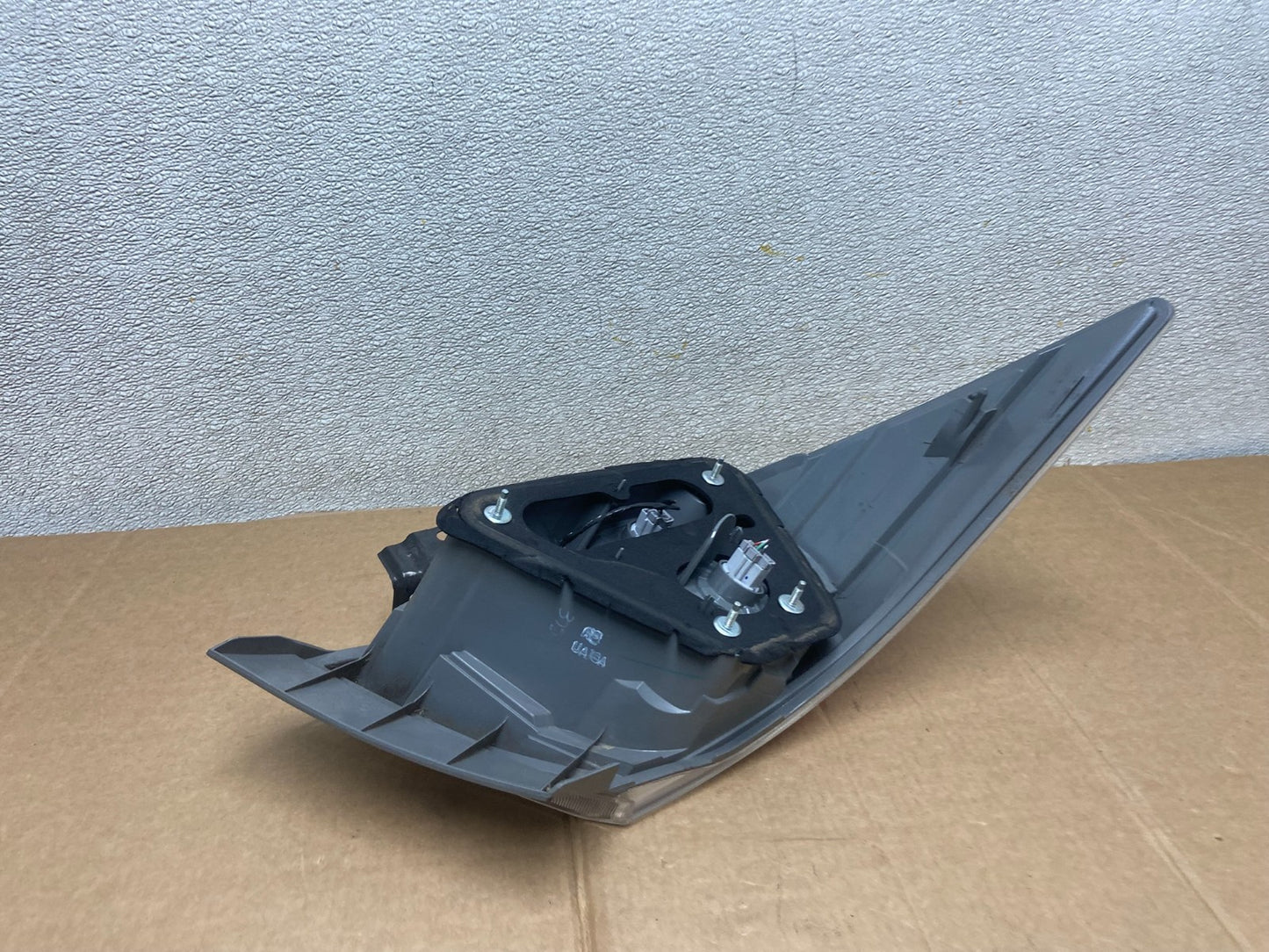 2008 to 2012 Honda Accord Sedan Tail light Right Passenger RH Side AA1101 DW4