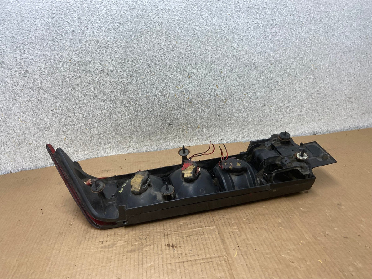 1982 to 1992 Chevrolet Camaro Left Driver LH Side Tail Light AI7069 LK5