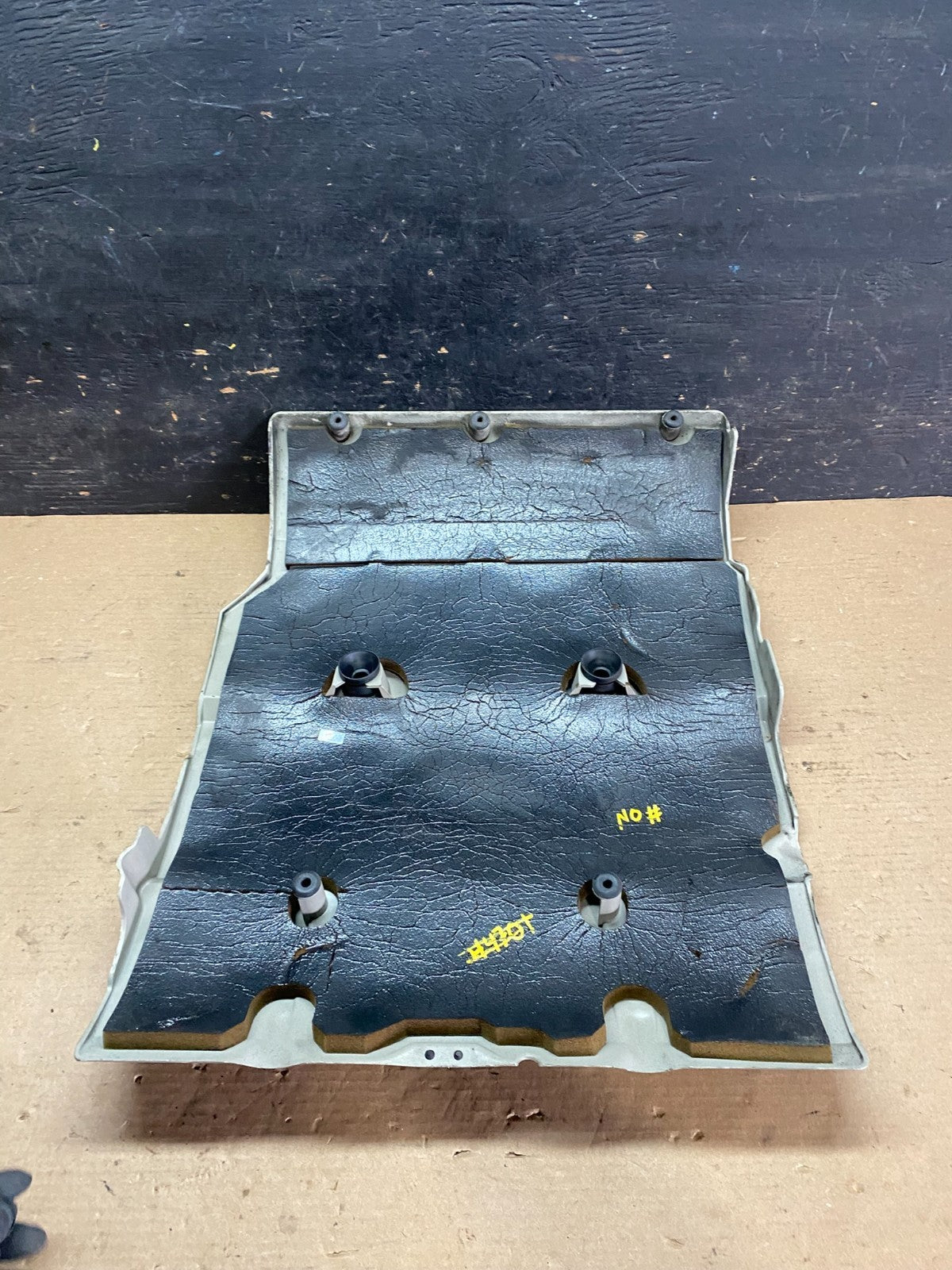 1997 to 2004 Cadillac Deville Seville Northstar Engine Motor Cover S1426 DG4