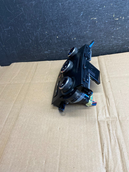 2011 2012 2013 Kia Sorento Temperature AC Climate Control 97250-1U260 AI5953 DG2