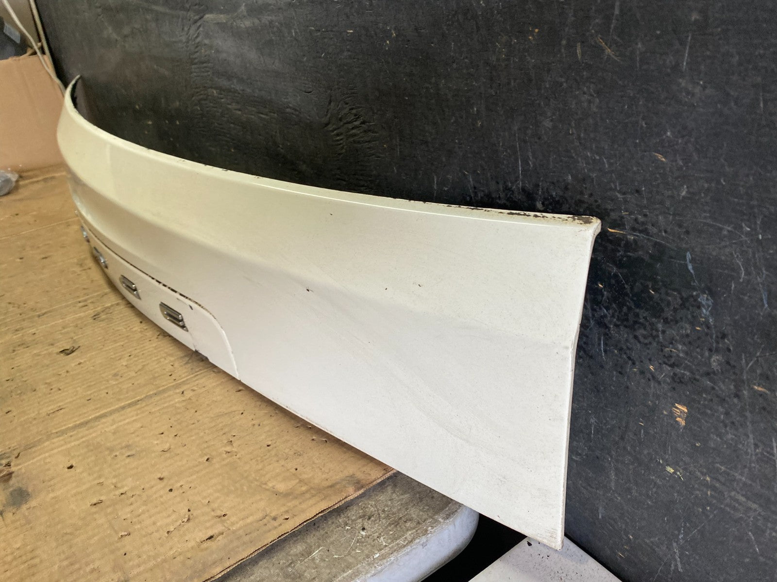 2011-2018 Dodge Grand Caravan Rear Tail Gate Trim Molding Panel OEM s8766 DG1