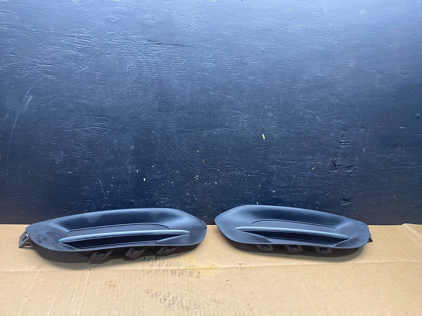 2013 to 2016 Dodge Dart Left+Right Side Fog Lights Bezel o1301 DG3