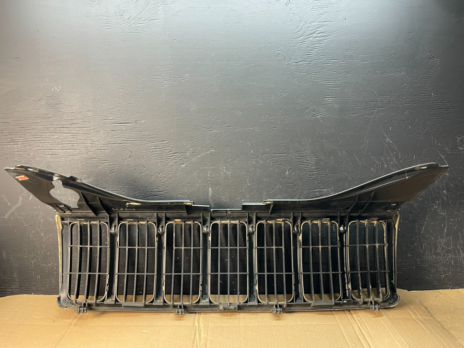 2005 2006 2007 Jeep Grand Cherokee Front Upper Grill Grille ac5342 DG5