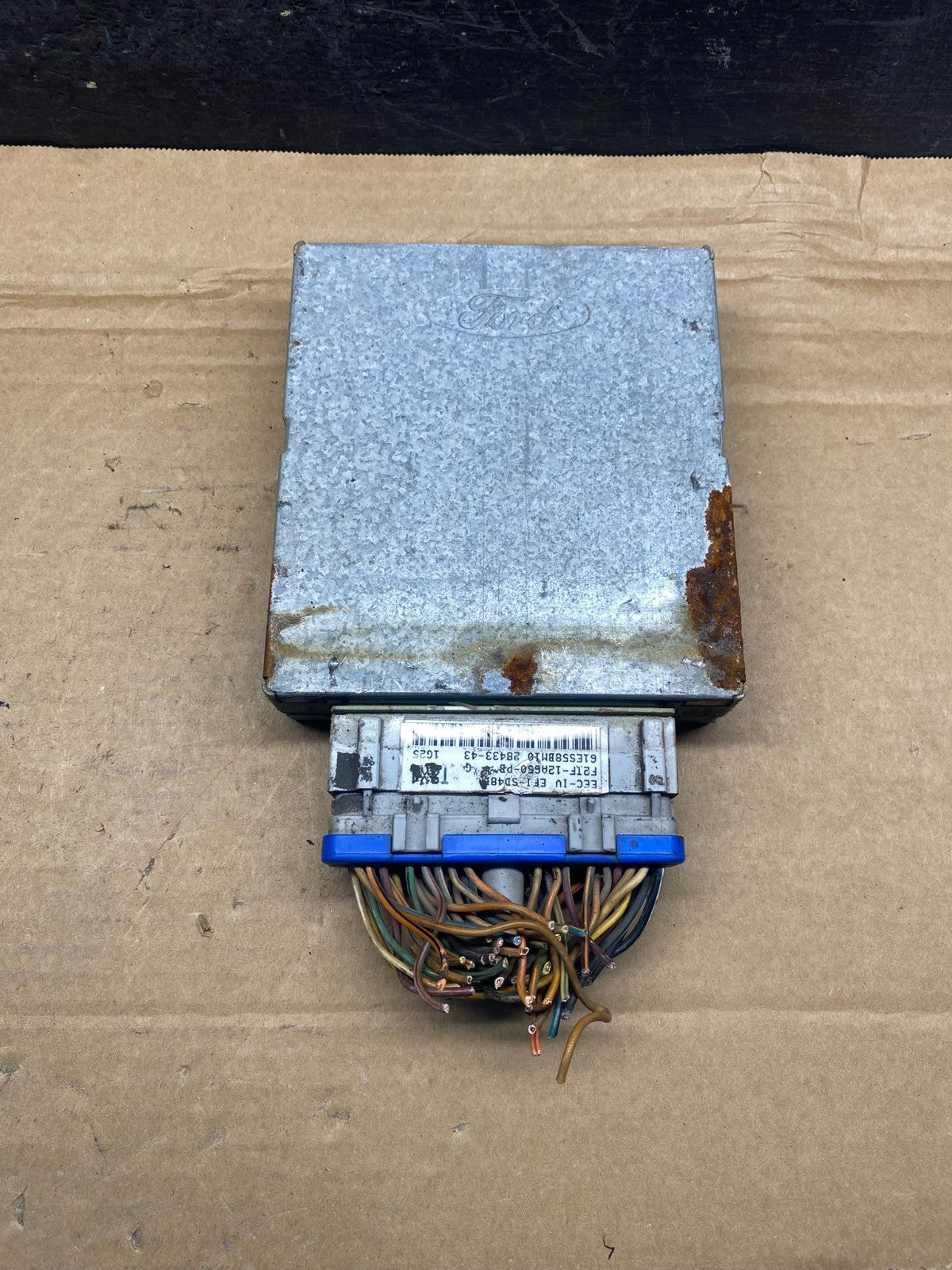 1991 1993 Ford Van E250 E350 5.8L Engine Control Module f2tf-12a650-pb AH4877 DW0