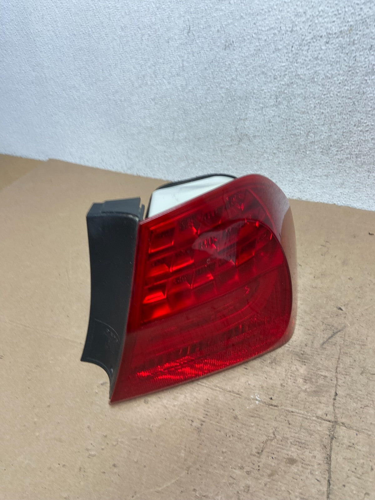 2009 2010 BMW 328i 3 Series Right Passenger RH Side Tail Light DEPO AF5164 DW2