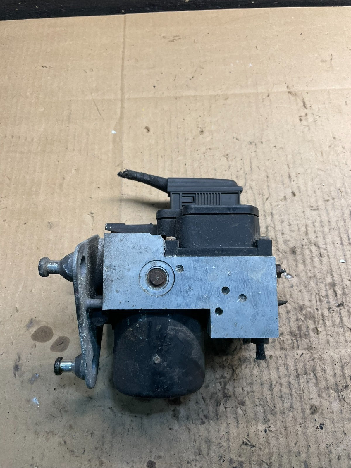 1998 1999 Mercedes E300 E320 ABS Anti Lock Brake Pump Module W6798 DG2