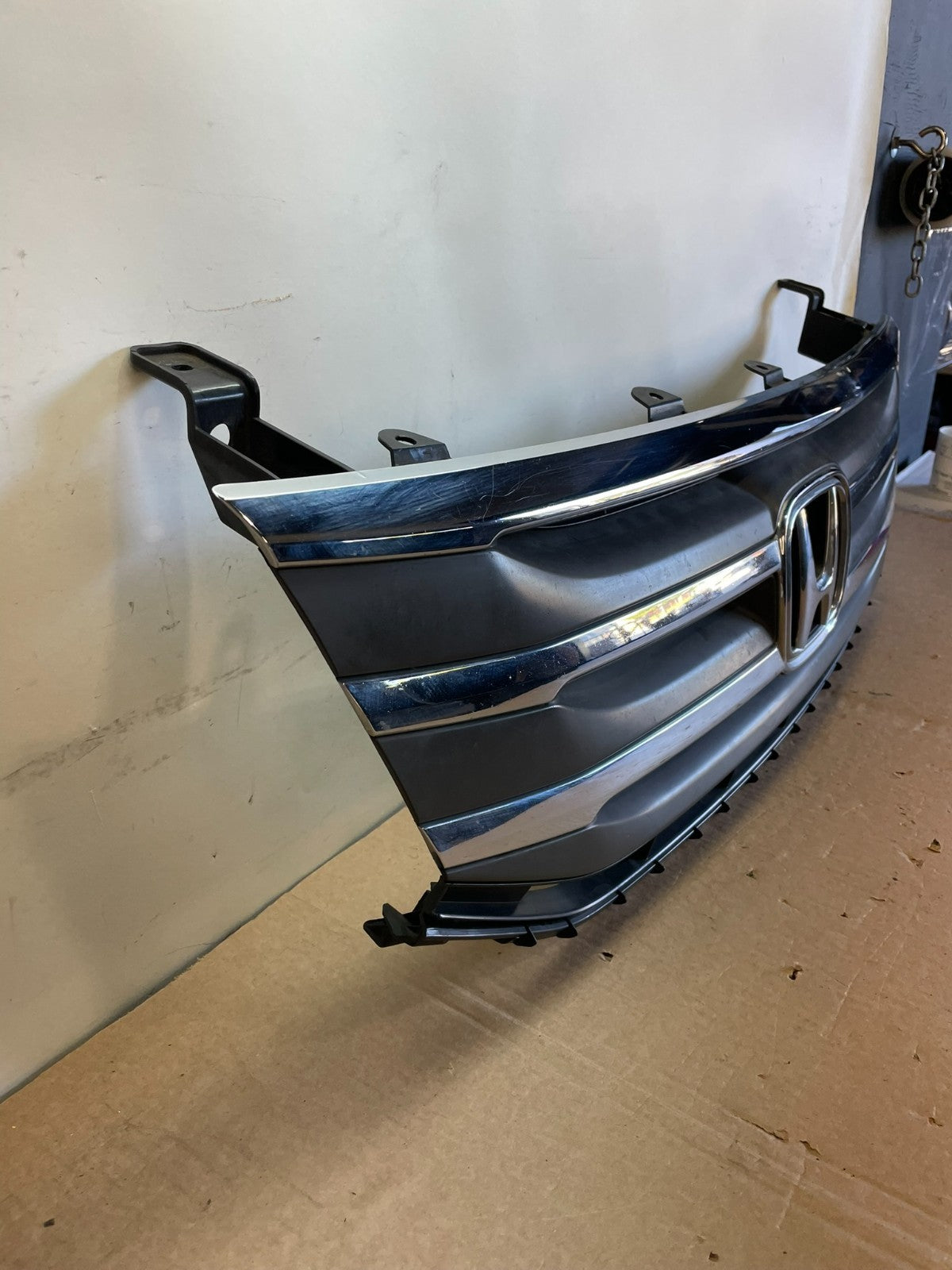 2011 to 2013 Honda Odyssey Front Upper Grille Grill Chrome AH0404 DG2
