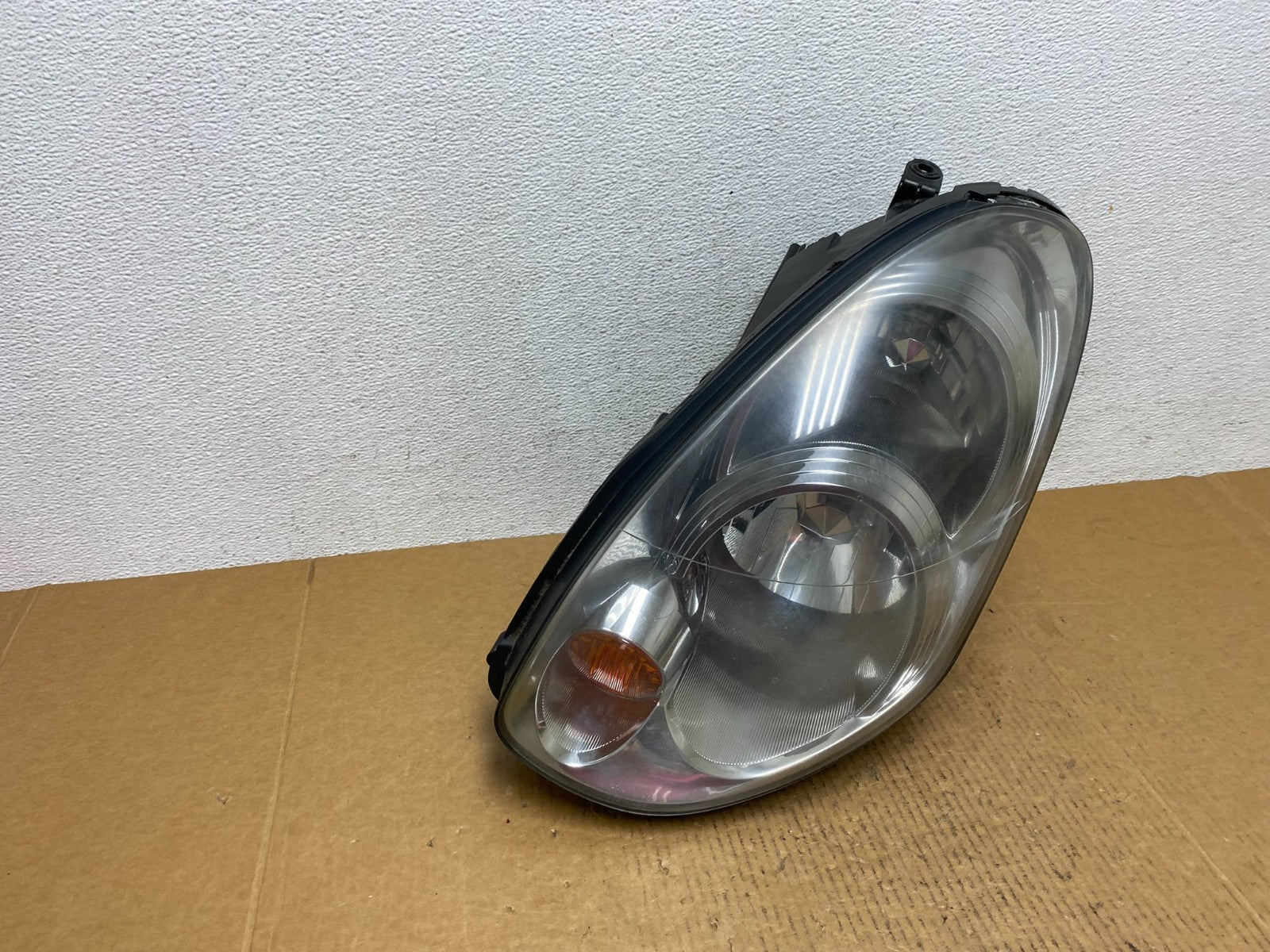 2005-2006 Infiniti G35 Sedan Left Driver Xenon Hid Headlight AE0567 DW2