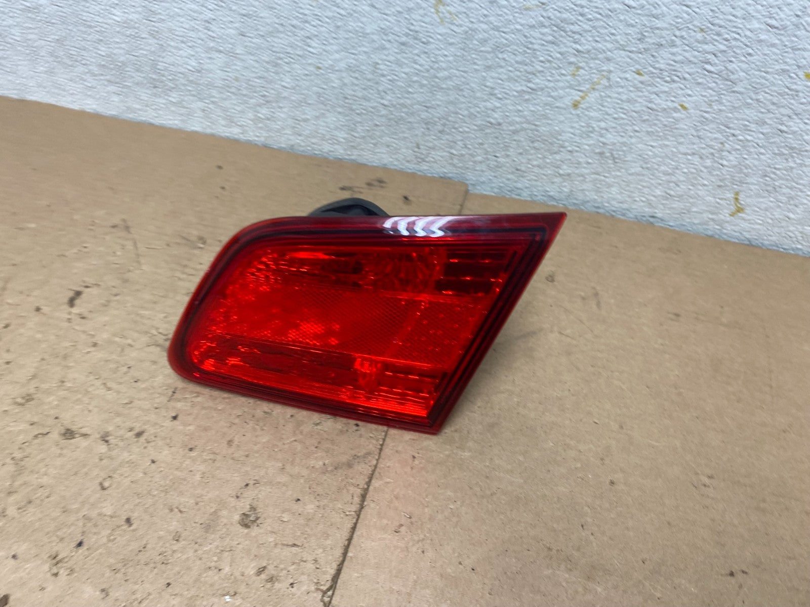 2010-2014 Subaru Legacy Right Passenger Rh Side Tail Light Inner Oem P5362 DW1