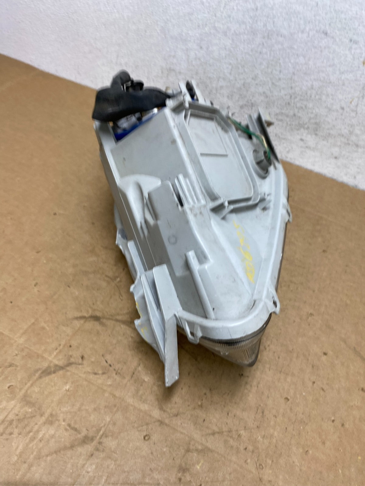 2007 2008 2009 Toyota Yaris Right Passenger RH Halogen Headlight AD6295 DW11