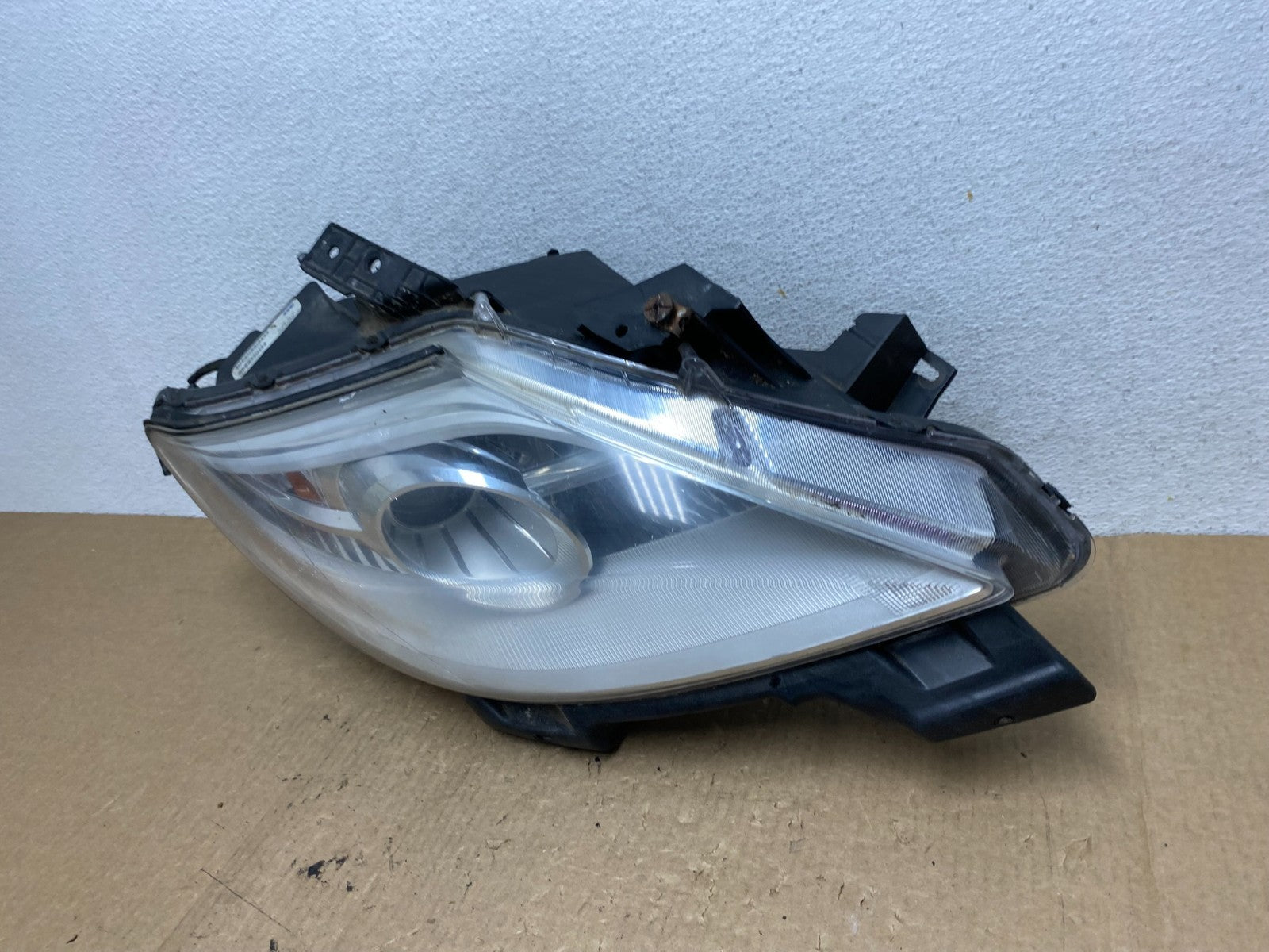2010 - 2012 Mazda Cx9 Cx-9 Right Passenger RH Headlight Halogen AF9809 DW1