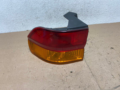 2002 2003 2004 Honda Odyssey Left Driver LH Side Tail Light AG5661 LK0