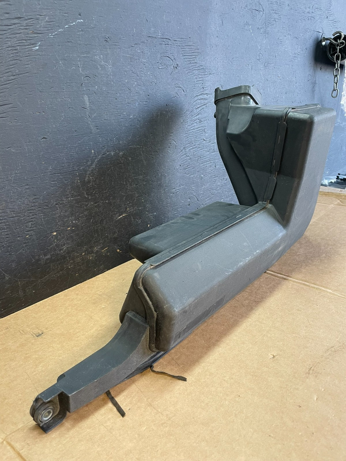 2013-2016 Nissan Pathfinder Upper Air Intake Duct AE0873 DG2
