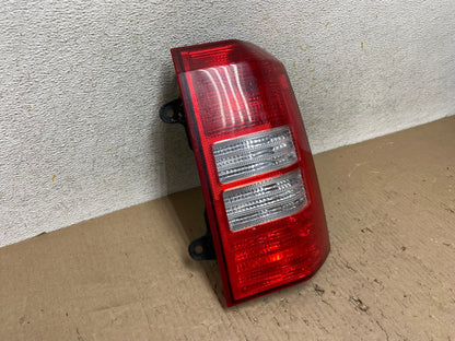 2008-2016 Jeep Patriot Right Passenger Rh Side Tail Light AH5991 LK1