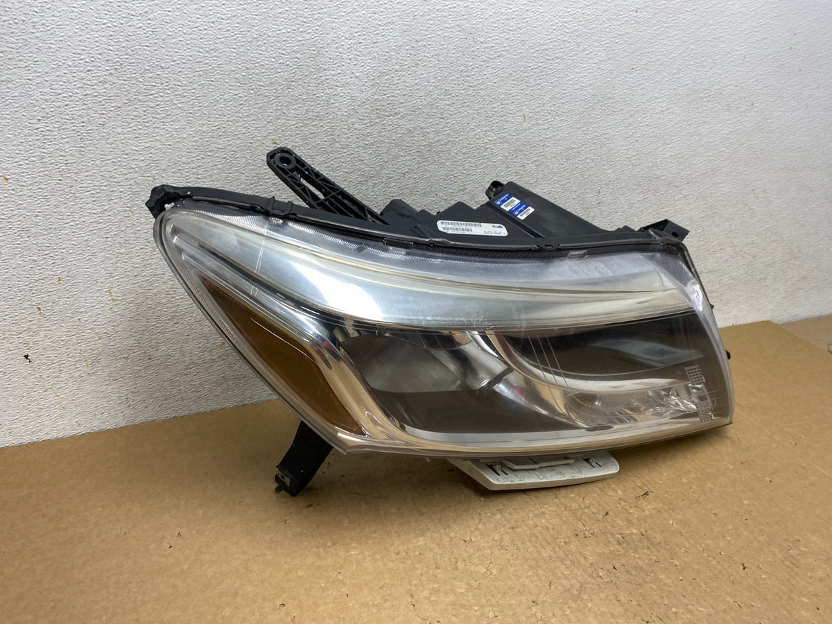2013 to 2016 Nissan Pathfinder Right Passenger RH Side Headlight TYC AI3597 DW2