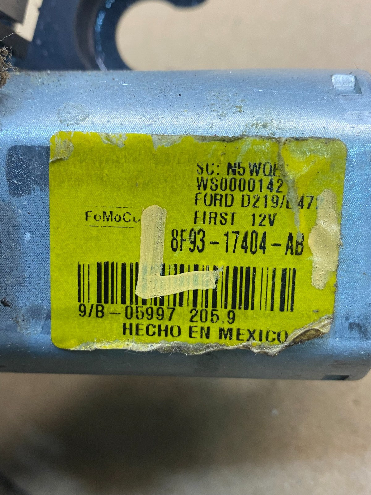 2010 to 2012 Lincoln MKT 2008 2009 Taurus X Rear Windshield Wiper Motor AB4191DG5
