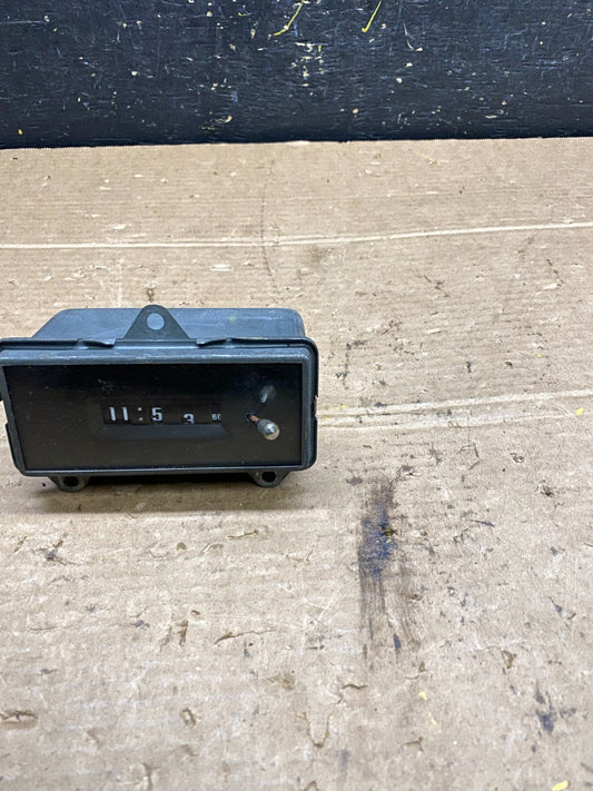 1979 to 1982 Buick Riviera Digital Dashboard Center Clock OEM W9498 DG0