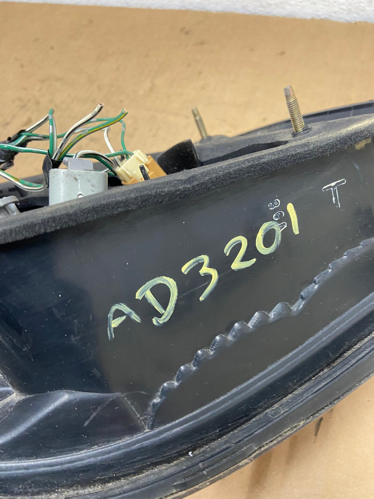 2002 to 2004 Lexus ES300 ES330 Right Passenger Side Tail Light AD3201 LK7