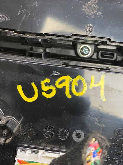 2018 2019 Hyundai Sonata Center Radio Climate Control Bezel Oem U5904 DG8