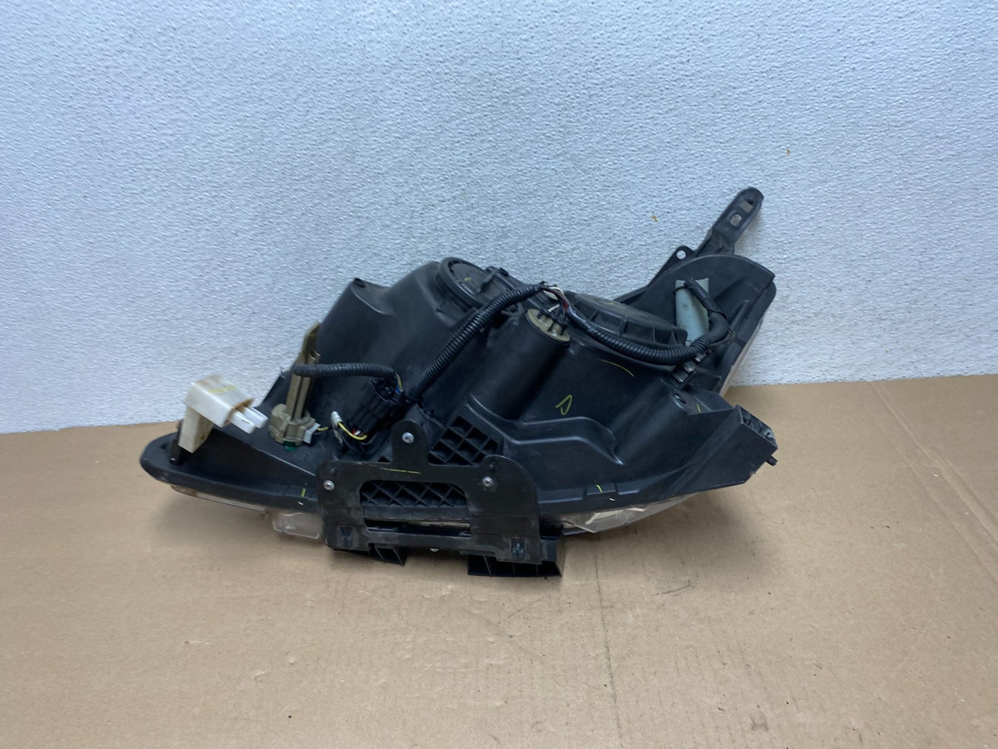2013 - 2015 Nissan Sentra W/LED Halogen Right Passenger Headlight AG4547 DW7