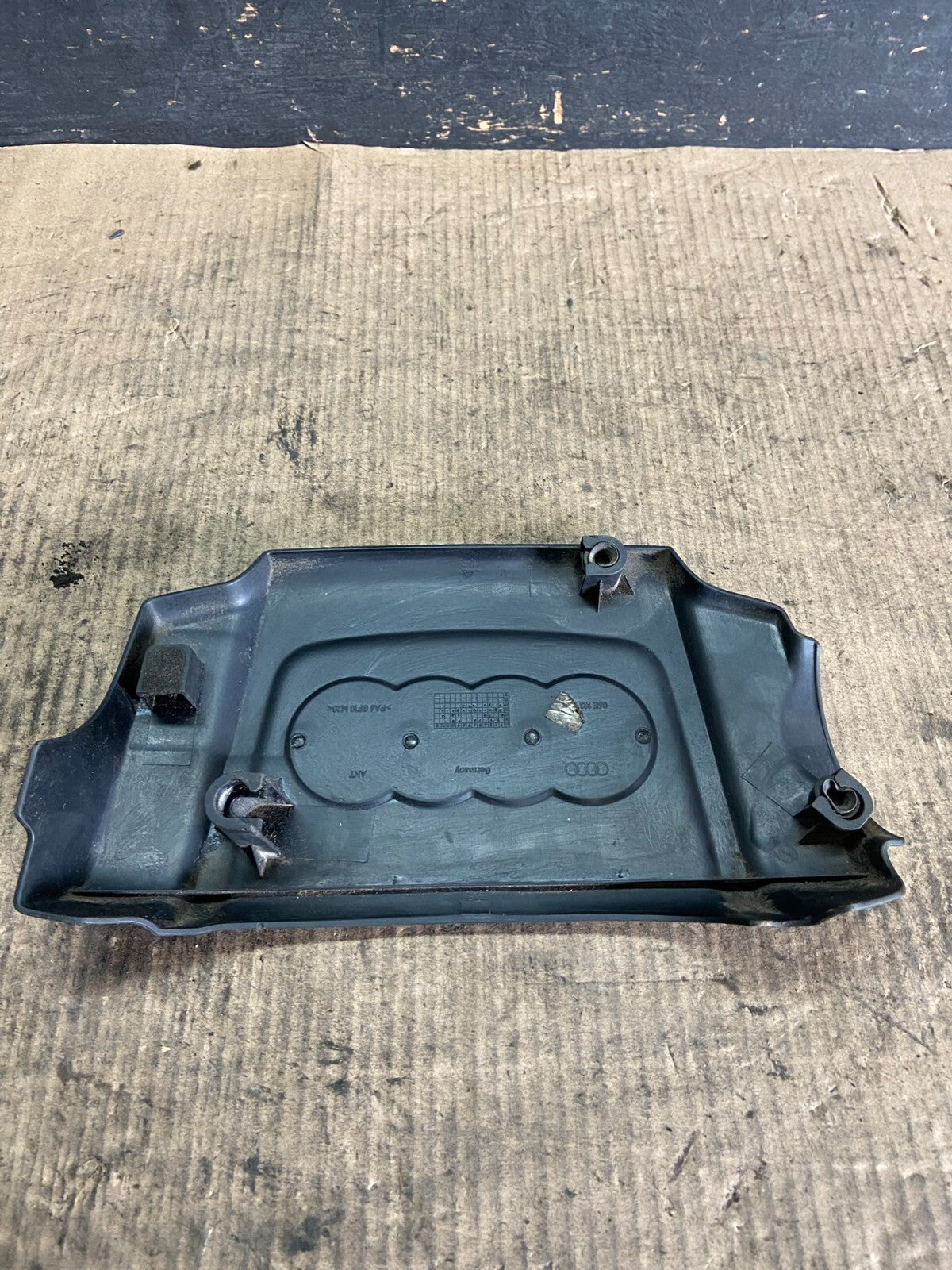 2009 2010 AUDI A6 Q5 Petrol Engine Black Cover Trim 06e103926g OEM o1038 DG5