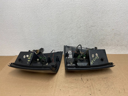 2002 to 2005 Ford Explorer Left+Right Set LED Tail lights ae6092 DG8