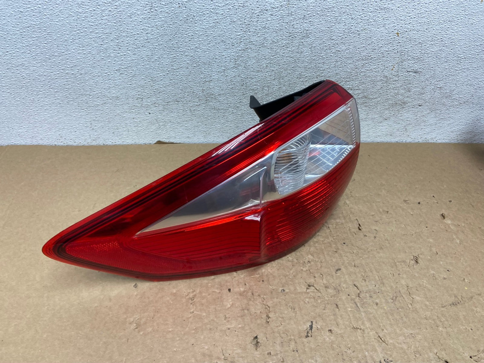 2013 to 2016 Ford C-Max Left Driver Side Tail light AF8010 LK2