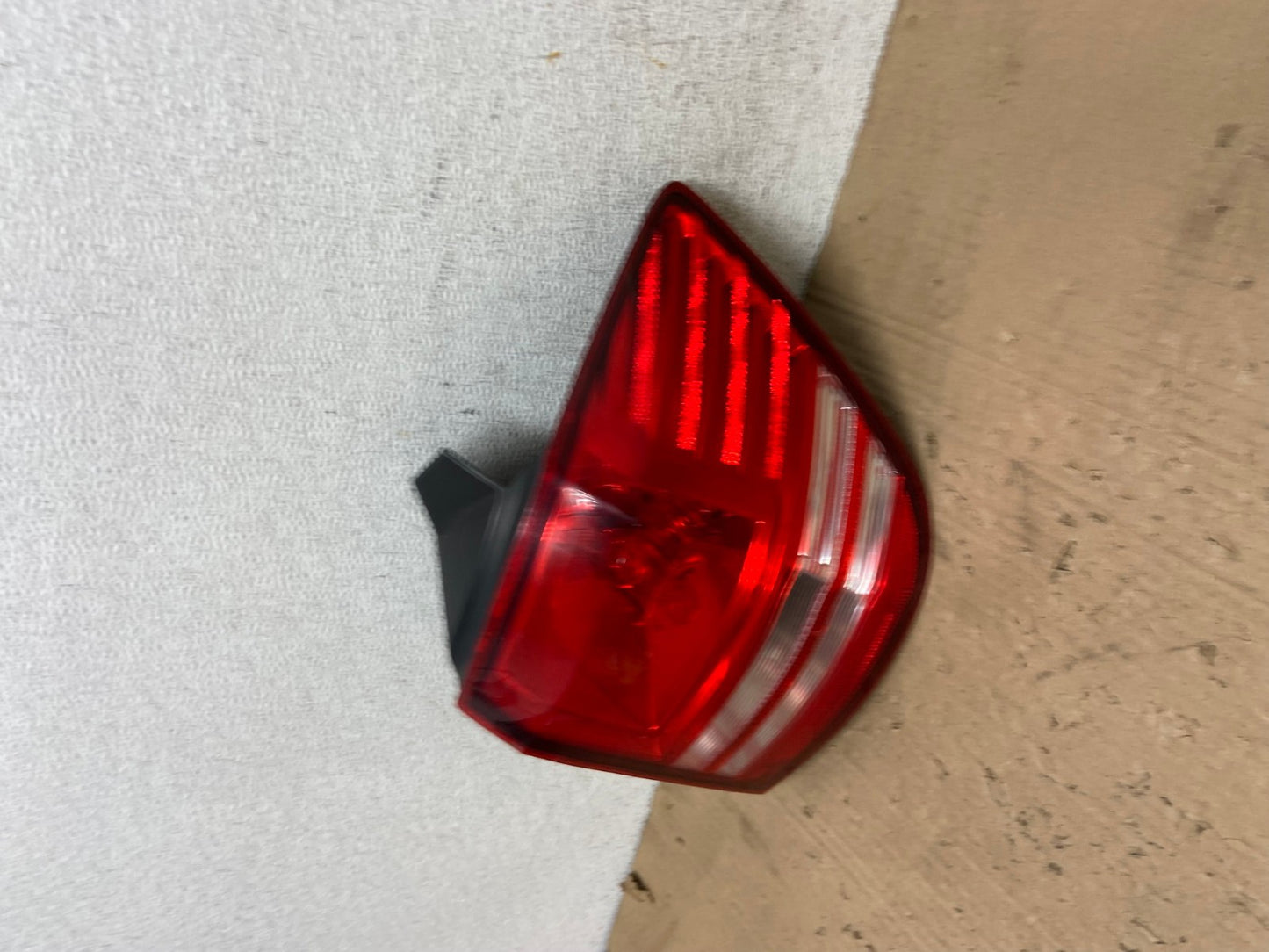 2009 2010 2011 Dodge Journey Right Passenger Side Tail Light AE9351 LK1