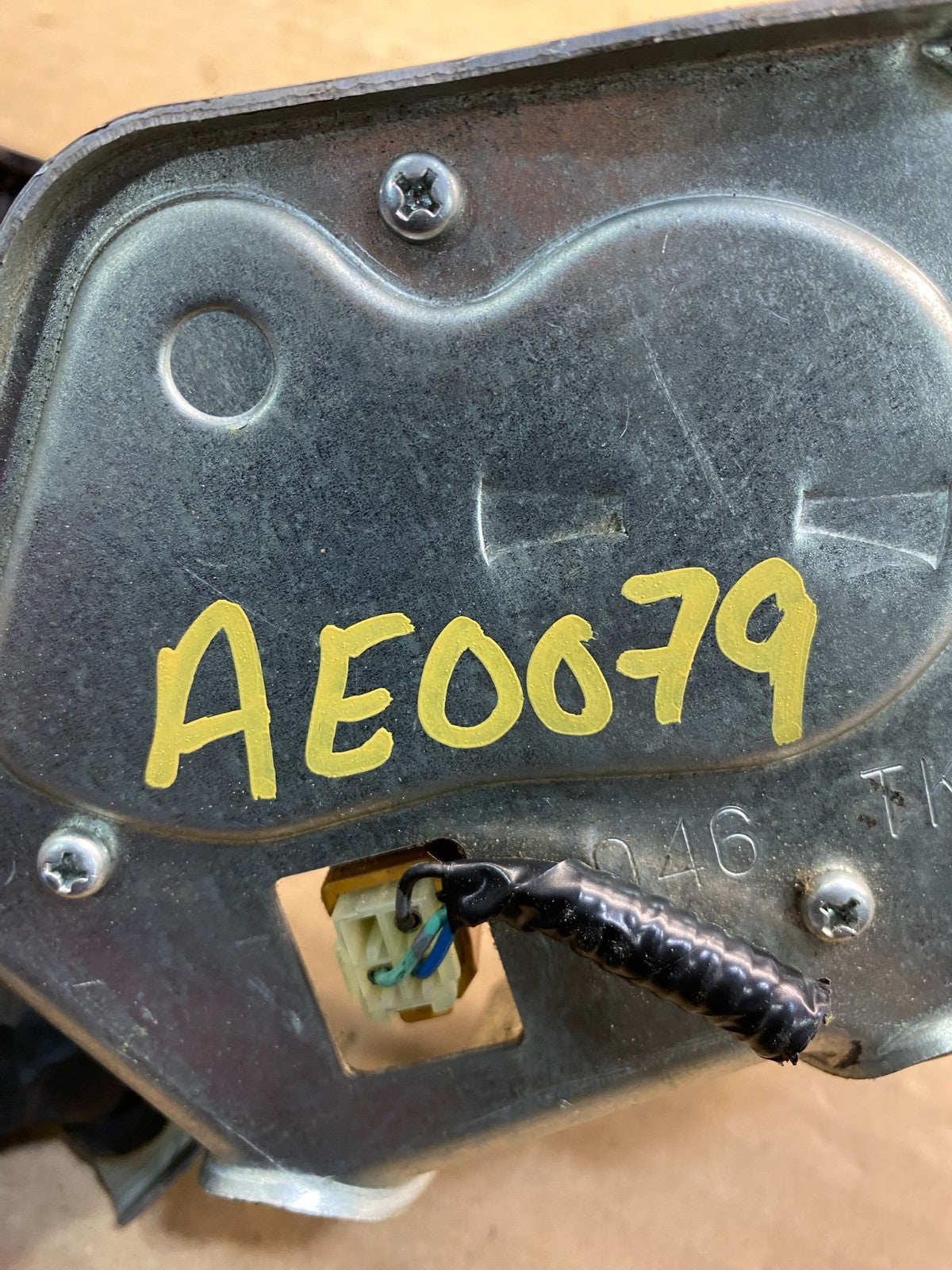 2011 to 2017 Honda Odyssey Rear Windshield Washer Wiper Motor AE00796