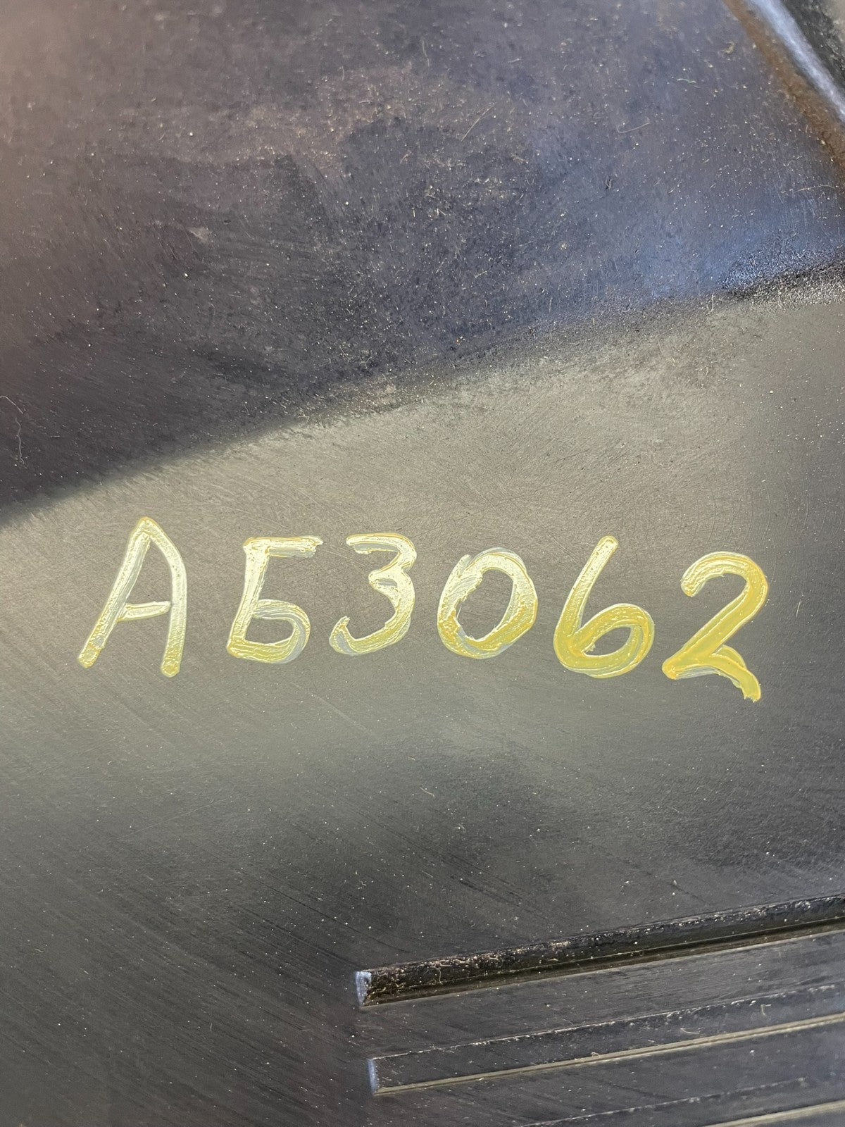 2000 to 2003 BMW X5 V8 4.4L Engine Motor Top Cover Trim AG30625