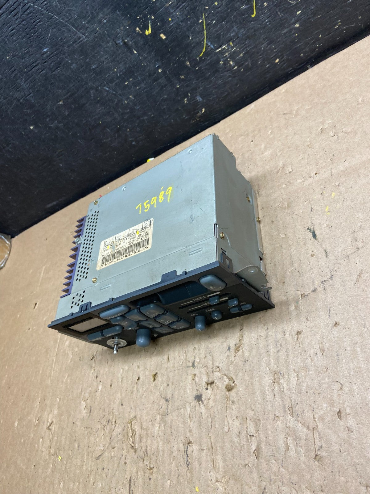 1994 - 1996 Pontiac Grand Prix Radio Cassette AM/FM Panel Oem T5989 DG1