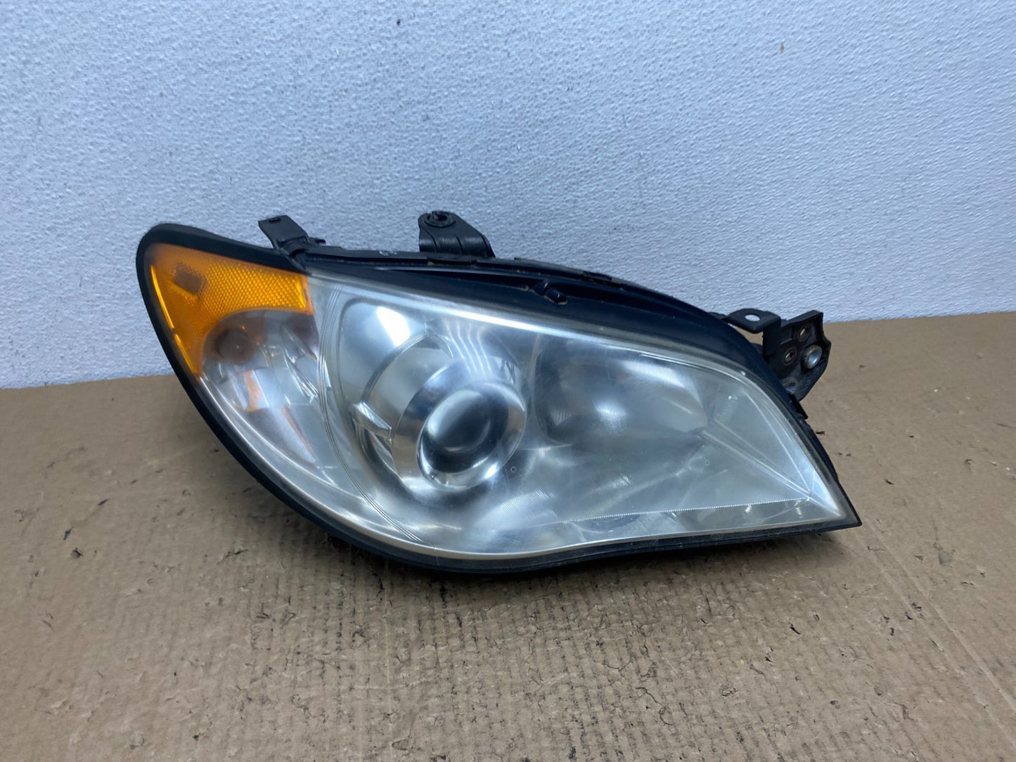 2006 to 2007 Subaru Impreza Right Passenger Side Halogen Headlight Oem AC4105 DW0