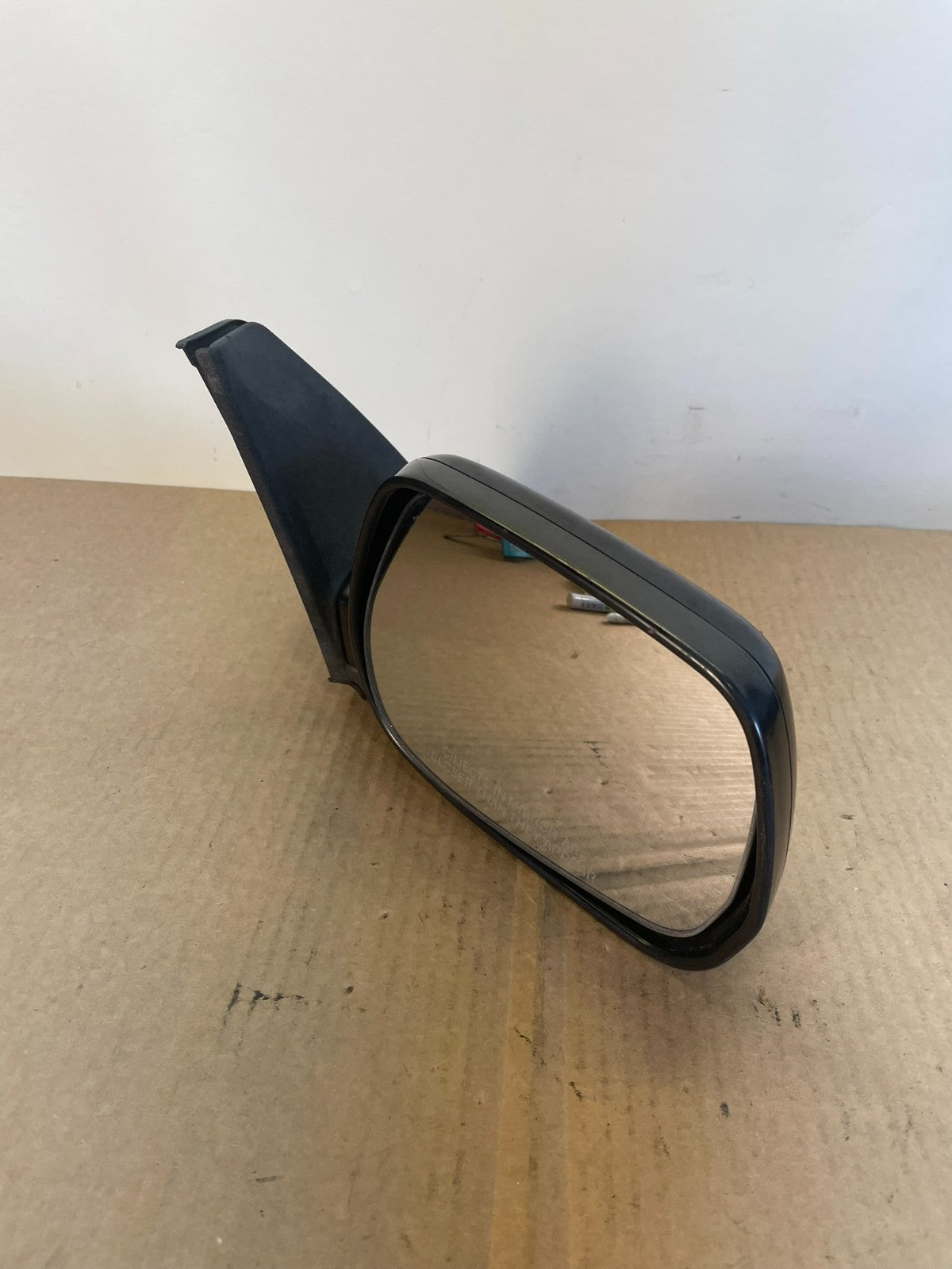 2004 to 2005 Toyota RAV4 Right Passenger RH Side View Door Mirror AF5556 DG2