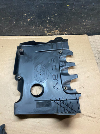 2002 to 2004 Infiniti i35 3.5L V6 Engine Motor Cover OEM V9327 DG7