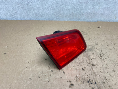 2010-2014 Subaru Legacy Left Driver Lh Side Tail Light Inner V0499 DW2
