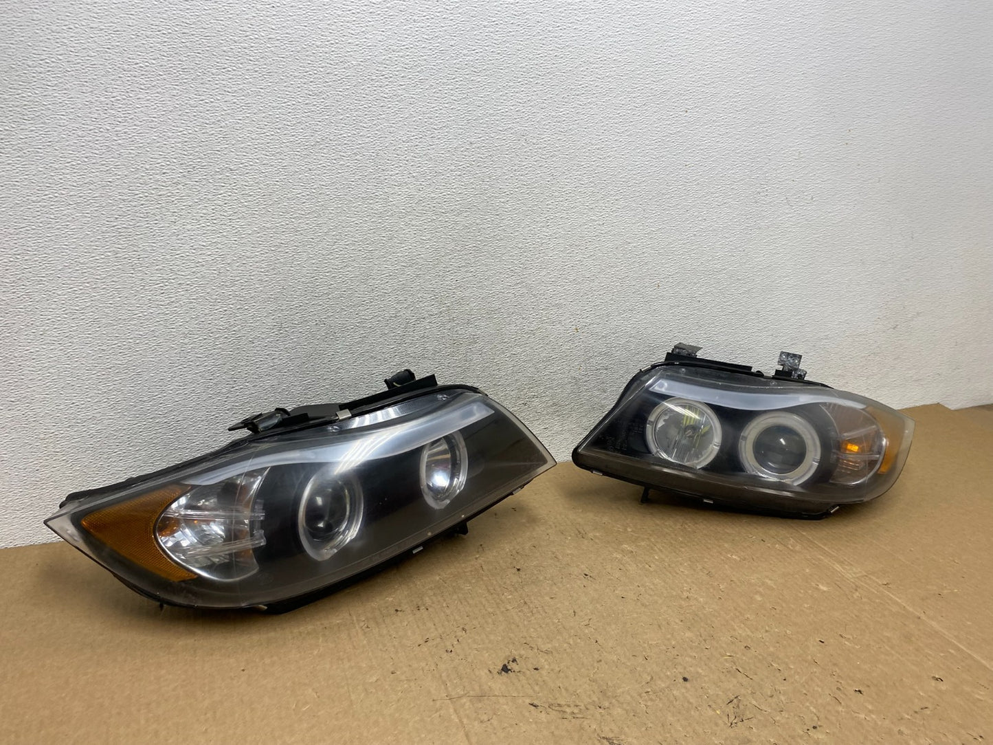 2006 to 2008 BMW 3-Series Sedan E90 Left+Right Set Side LED Headlights AF9821 DG2