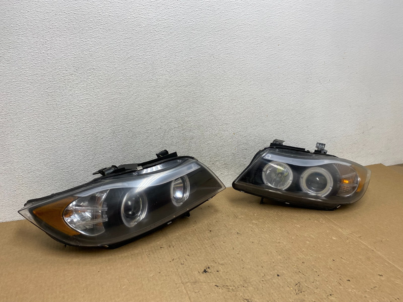2006 to 2008 BMW 3-Series Sedan E90 Left+Right Set Side LED Headlights AF9821 DG2