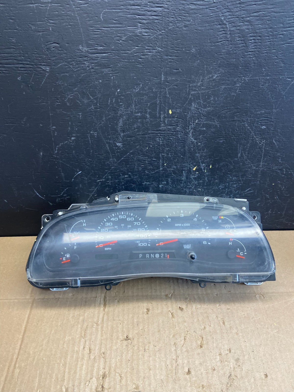 2000 2001 2002 Ford Expedition Speedometer Instrument Gauge Cluster AB9370  DG0