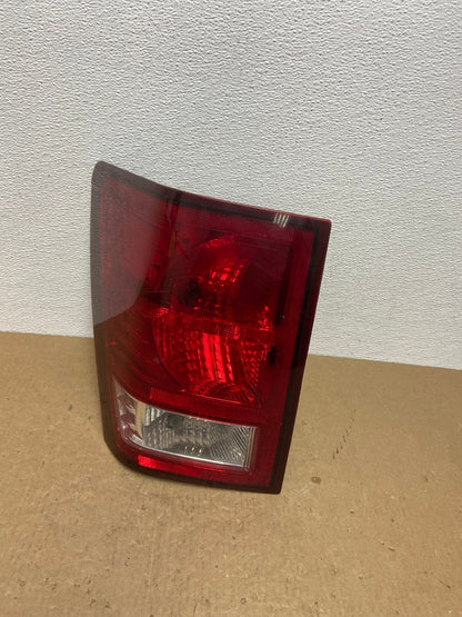 2007 2008 2009 2010 Jeep Grand Cherokee Left Driver Lh Tail Light  AC1334 LK0