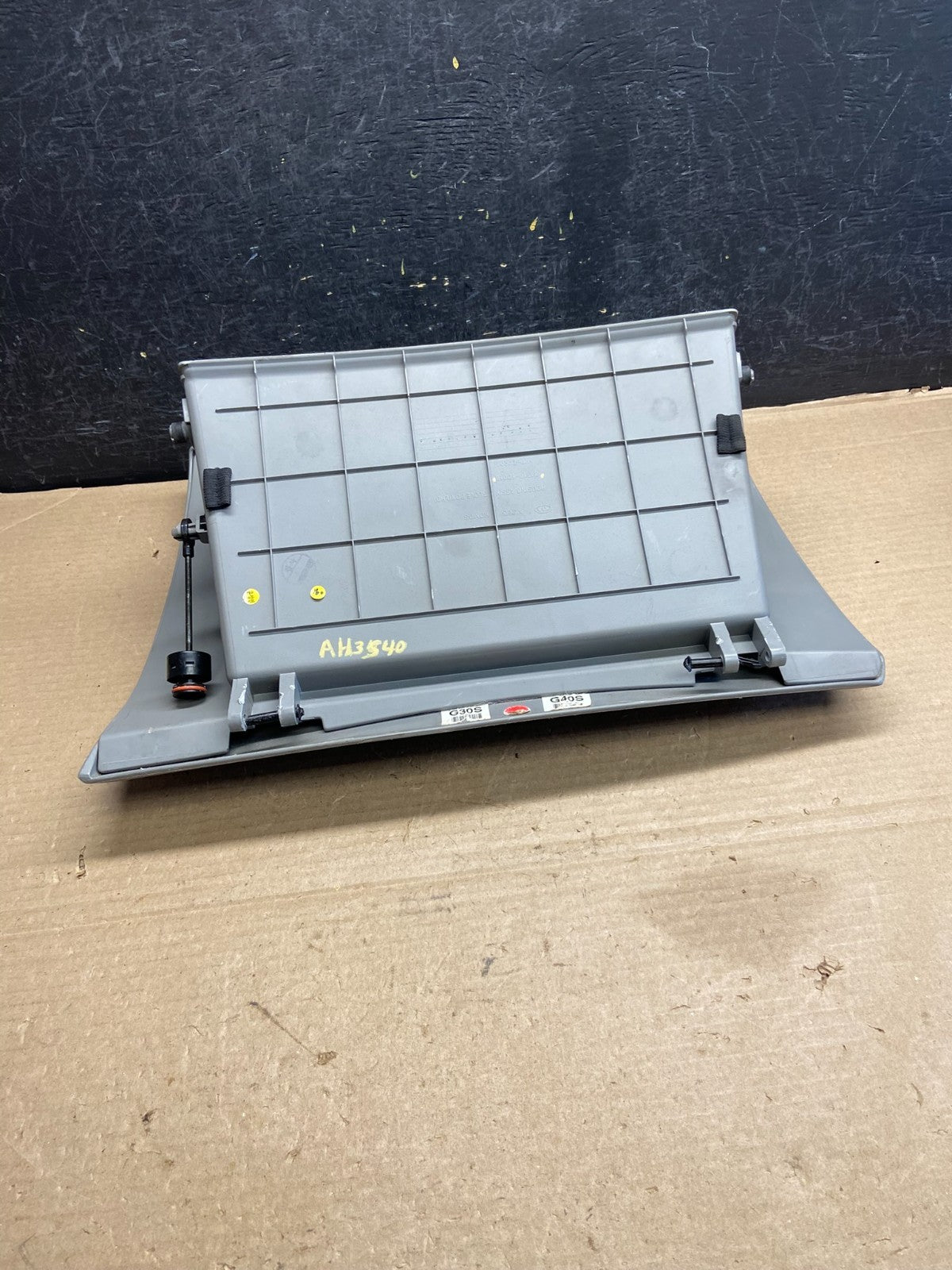 2008 to 2011 Ford Focus Front Right Passenger Storage Glove Box ah3540 DG4