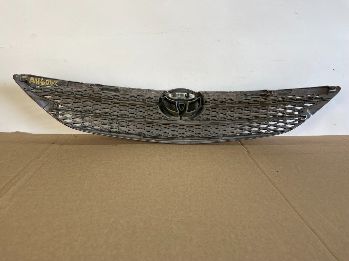 2002 2003 2004 Toyota Camry Front Upper Grill Grille AH6062 DG3