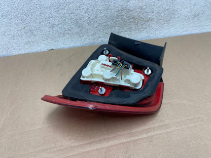 2006 2007 2008 BMW 328i 3 Series Left Driver Lh Side Tail Light AH9302 LK4