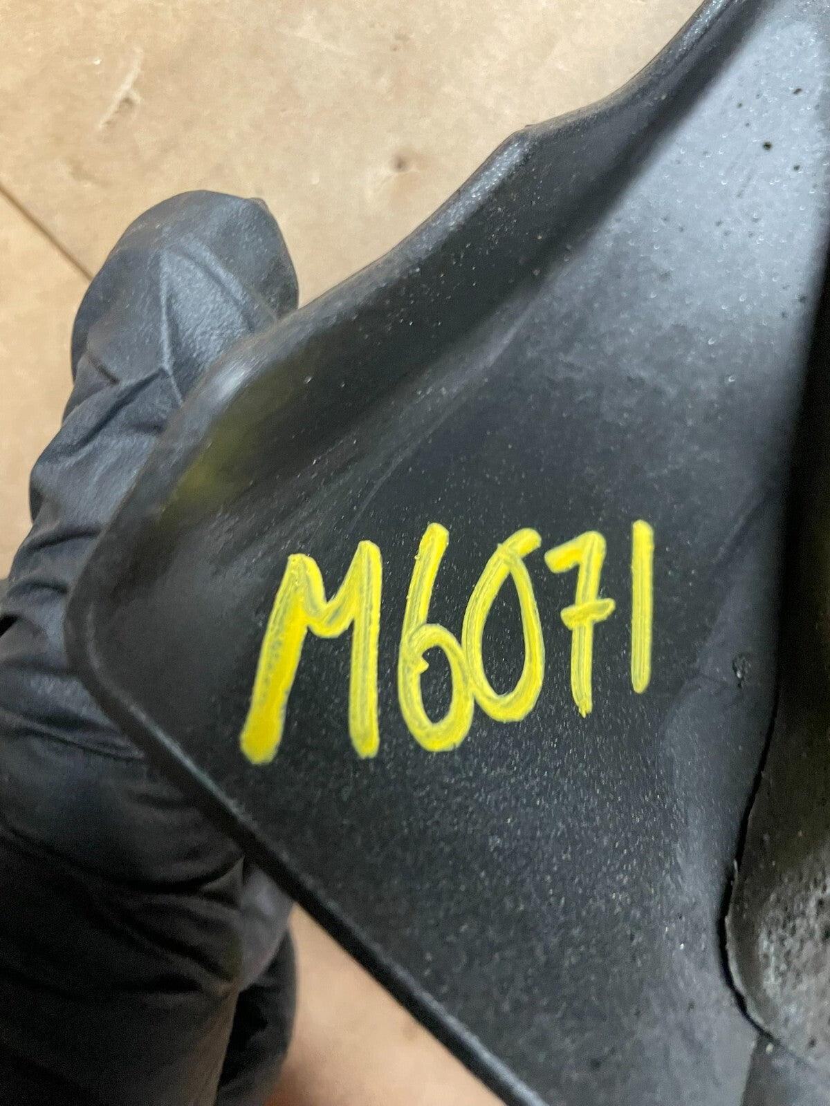 2007 to 2014 Volvo XC90 OEM 3.2L Upper Top Engine Motor Dust Cover Oem M6071 DG9